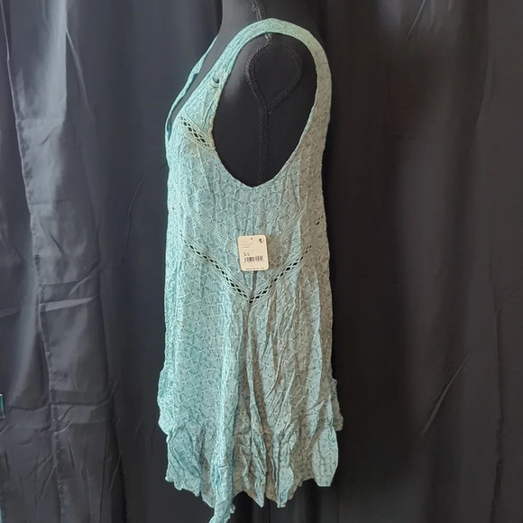 Free People. NWT. Size XS - Picture 6 of 7